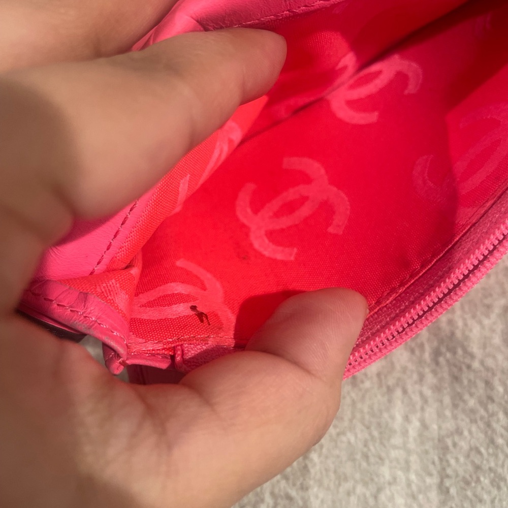 Chanel Cambon Wallet. Classic Black and Pink Interior Bi Fold Wallet - Picture 5 of 9